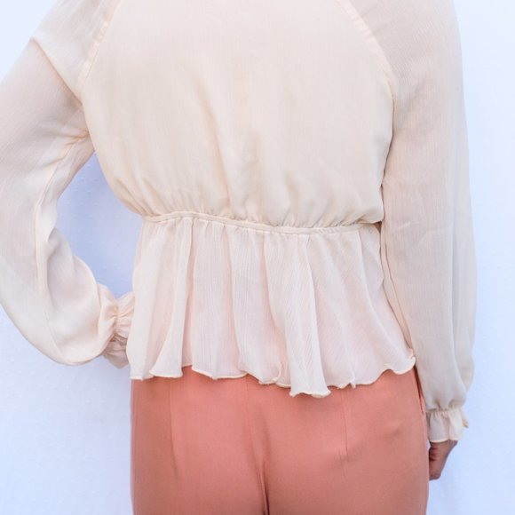 NWT Cream Ruffle Blouse ✨ - Picture 5 of 7